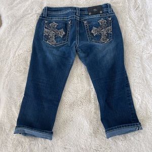 Miss Me Cuffed Capris